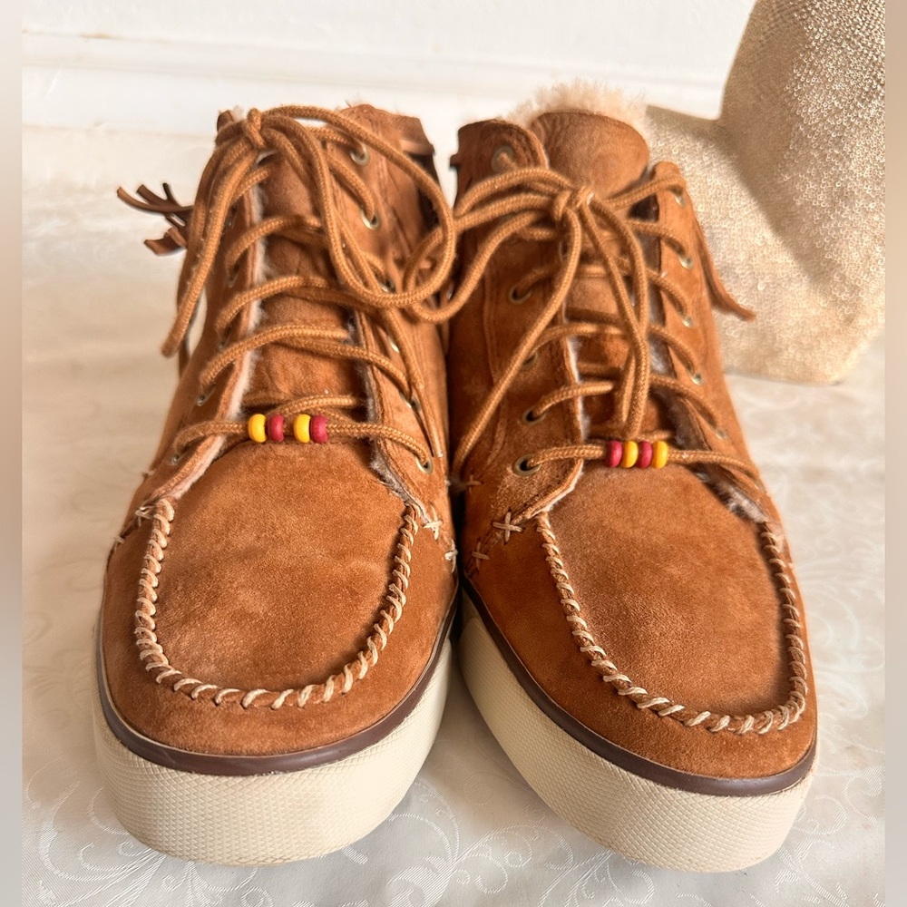 Authentic UGG Chestnut Suede Fringe Lace-Up Boots - Women's Size 10